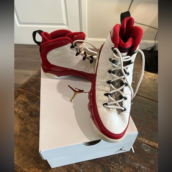 Jordan Sneakers 6Y - Picture 3 of 3